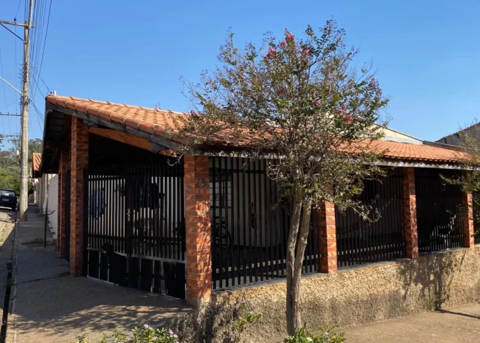 CASA LARANJAL PAULISTA