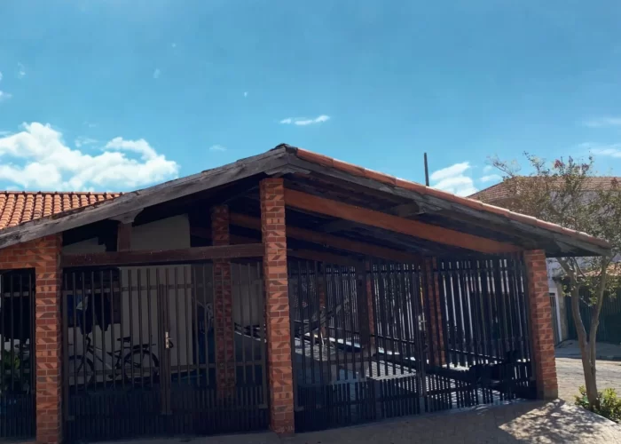 CASA LARANJAL PAULISTA